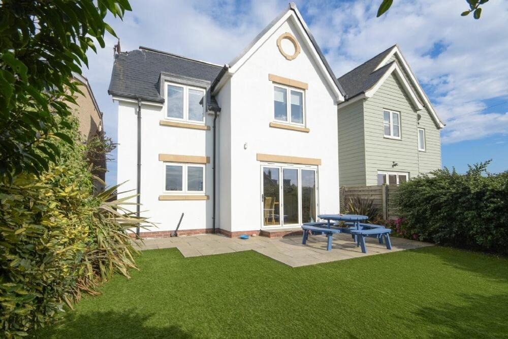 Farne Cottage Beadnell Bagian luar foto